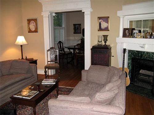 Charles Bass House Bed & Breakfast South Boston Exterior photo